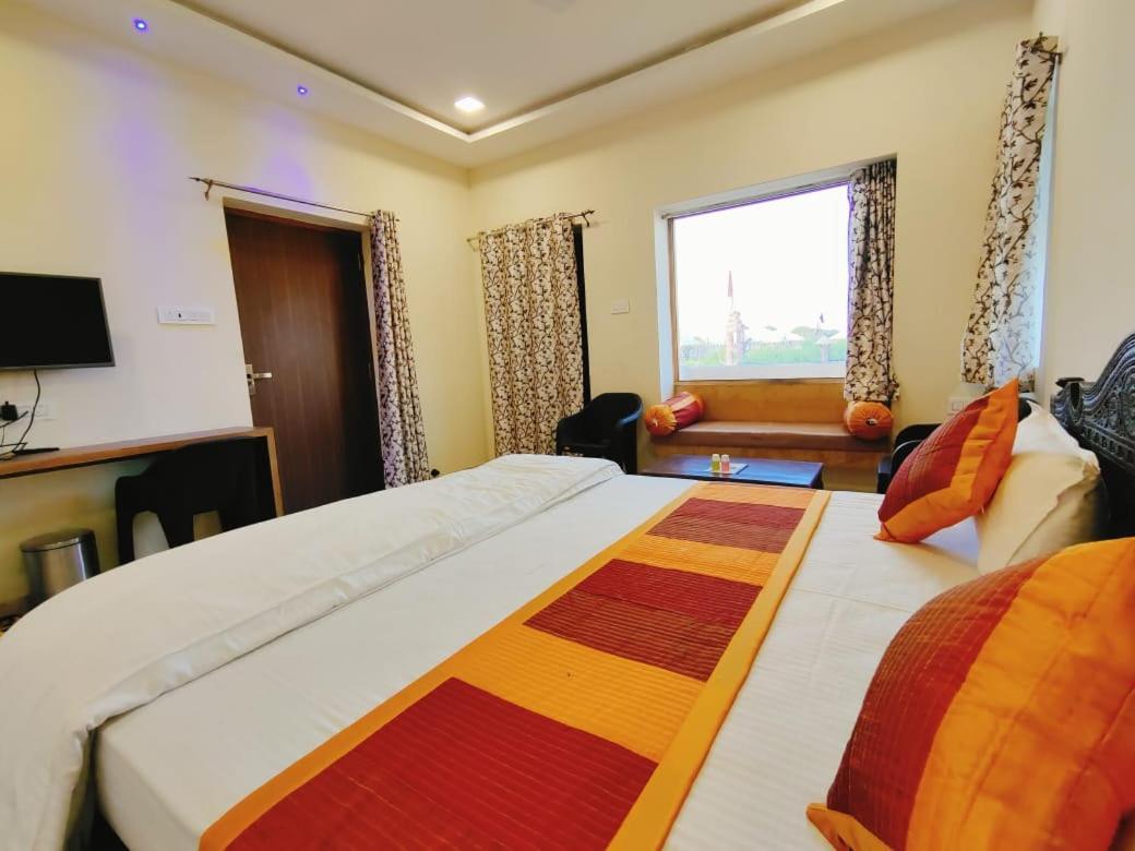 Moonlight Nature Resort & Swimming Pool Jaisalmer Eksteriør billede